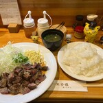 亜茶羅 - ステーキ定食(180g)   1,300円(税込)