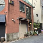 亜茶羅 - お店は、2階にあります