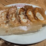 餃子といえば芭莉龍 - 焼き餃子セット858円