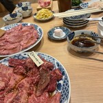 焼肉ホルモン ざくろ - 料理写真: