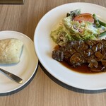 レストランREGINA - パン、牛ロースグリエ