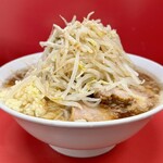 ラーメン二郎 - 2025年11月26日10時30分頃 小ヤサイニンニクカラメ お弟子さんの麺上げ（総帥不在）