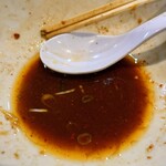 中華そば 大誠商店 - 全て食べ終え、残ったタレ