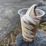 ミニストップ - ドリンク写真:特盛ソフト(チョコミックス) 