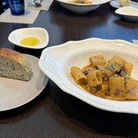 オーヴェスト - 生リガトーニはモチモチしてて美味しかったです