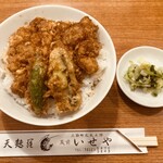 蔵前いせや - 貝柱とえびのかき揚げ丼