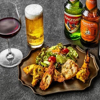 ワイン・ビール・ソフトドリンクなど充実。飲み放題付きコースも