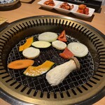 北新地 焼肉 はま正 - 野菜も甘くて美味しい