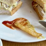 クリントン・ストリート・ベイキング・カンパニー - 付け合わせのポテトフライがヤバい！マスタード追加して混ぜて食べる