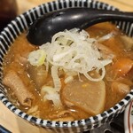 スミビトケムリ - 辛辛もつ煮