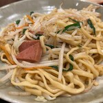 沖縄食堂 やんばる - 焼き沖縄そば。