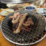 炭火焼肉・ホルモン モツの関ちゃん - 