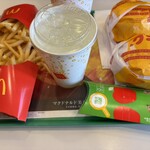 マクドナルド - ドリンク写真:グラコロセットに、ホットアップルパイも追加して❤️