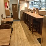 炭焼牛タン 孝 - 店内