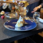 LAINE INAMURAGASAKI - カスタードとリンゴの熱々クルスタッド