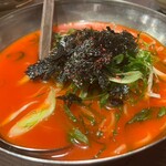 炭火焼肉ホルモン うらら - キムチ冷麺