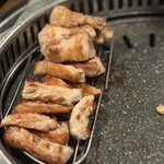 熟成肉専門店 ヨプの王豚塩焼 - 