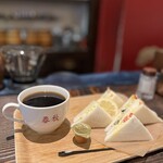 珈琲 春秋 Kobe - 