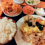 鑫福源 - 豚肉木耳玉子炒め定食(御飯大盛)