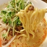 麺は少々柔らかめ…