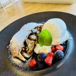 ピッツェリア ポポラーレ - ストゥルーデル