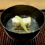 鎌倉 北じま - 天然きのこ胡麻豆腐とクエのお椀