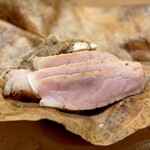 鎌倉 北じま - きのこ味噌とサカエヤの豚の朴葉焼き