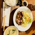 Dish&Wine CRIB - ランチ、白味噌スープ