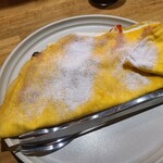 HIKONE DINING ジャンゴ - デザートクレープ『ベリーベリーチーズケーキ』(550円)