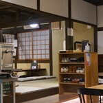 HIKONE DINING ジャンゴ - 奥には、座敷席ありました。