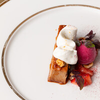 ボネ　イチゴ　ビーツ