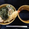 なぜ蕎麦にラー油を入れるのか。  富士店