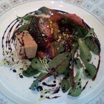 ラトラス - ランド産フレッシュフォアグラのソテーととちおとめのコンポート