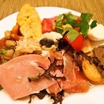 トラットリア・アルモ - 前菜盛り合わせ（2014年11月）