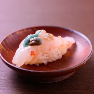 [Fresh fish caught in the morning] Craftsman's Nigiri