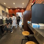 丸花 - 店内の様子