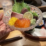 めしや 浮世ばなれ - お刺身盛り合わせ