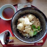 矢的庵 - 餅天のせ仁王そば（温）セット天ぷらを頼んでるのでつゆ付