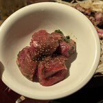 生ラム専門店 肉汁屋 神田 - 