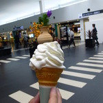 神戸六甲牧場 - ソフトクリーム(食べかけ‥)