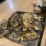 漁港直送 海鮮酒場 あんじ 麩屋町綾小路店 - 牡蠣のカンカン蒸し