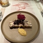 ラ シャッス - 2皿目
      千葉で罠捕りしたイイノシシのフロマージュドテート