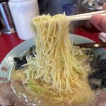 壱発ラーメン - 麺