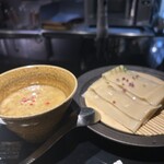 NEXT□ - 牡蠣つけ麵asobu　全景