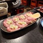 ホルモン闇番長 稲毛店 - 