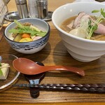 中華そば麦右衛門 - 