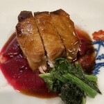 典座 - ブリの鎌焼き　発酵ビーツのソース