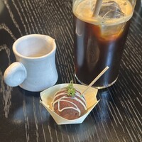 ラ・ボンヌターブル - 