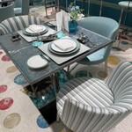 Tiffany Blue Box Café - 