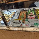 エムズマーケット デリカテッセン&ダイナー - 